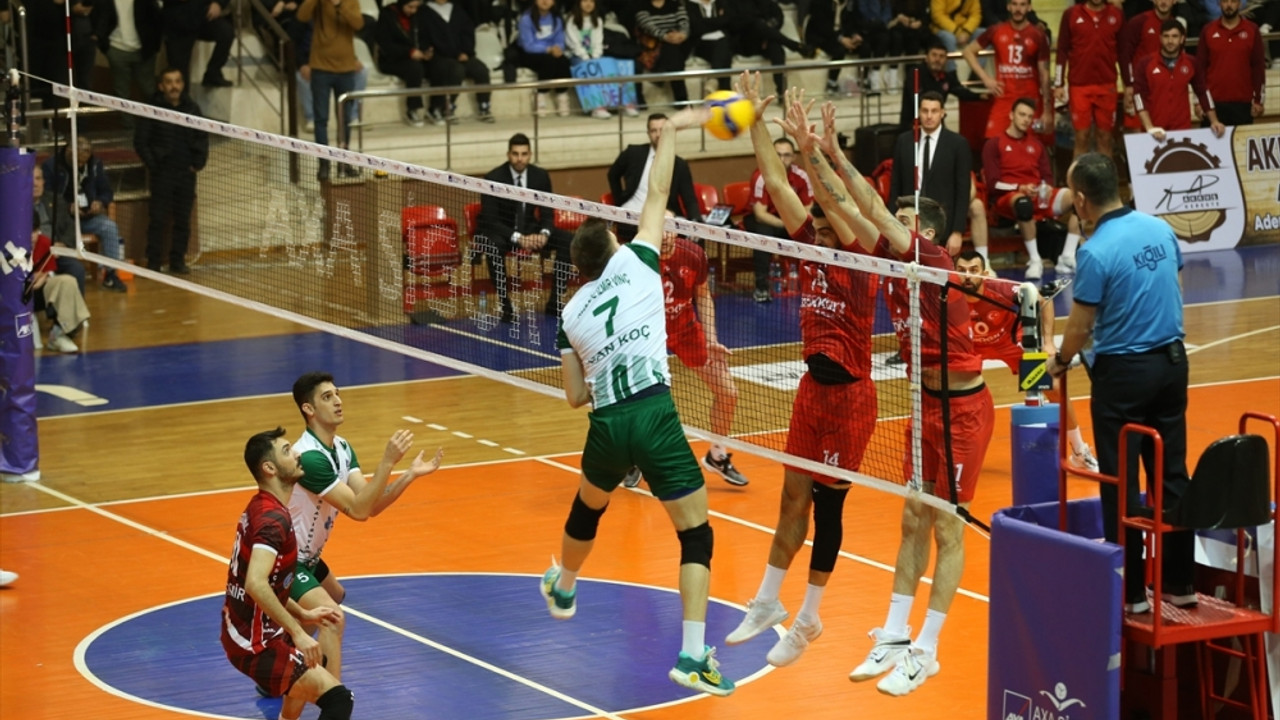 Voleybol: AXA Sigorta Efeler Ligi