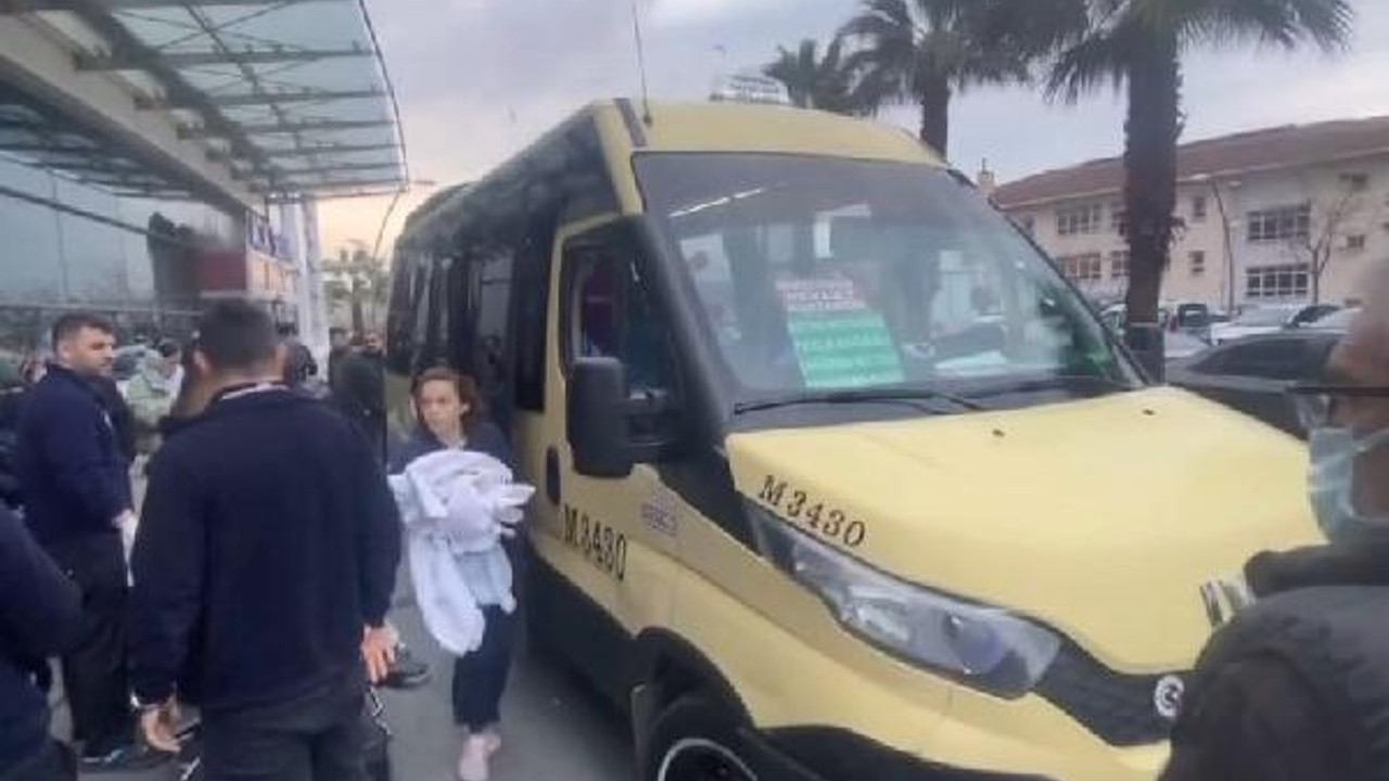Bahçelievler'de minibüste doğum; minibüse 'Ebe Hakan' yazıldı