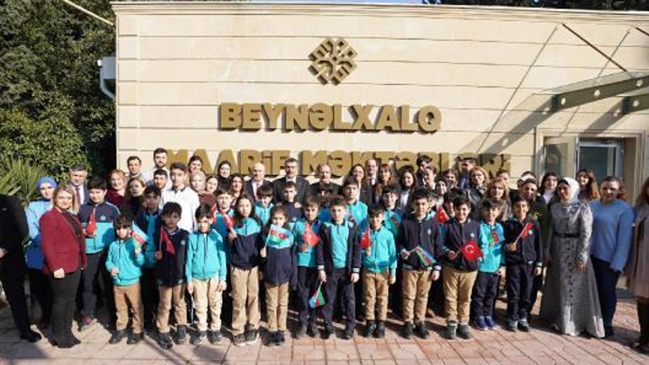 Bakan Tekin, Azerbaycan Başbakanı Esedov ile görüştü