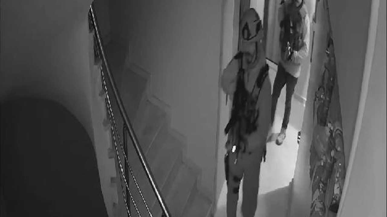 Başakşehir'de kilise saldırganlarına operasyon kamerada