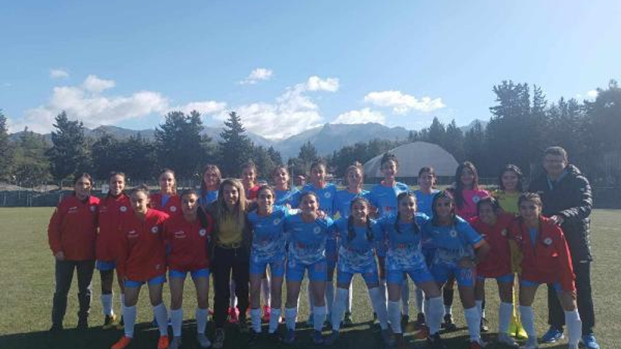 Dörtyol Belediyespor rakibini 26-0 mağlup etti