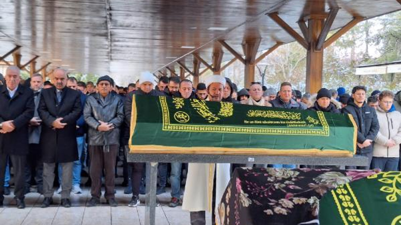 Düzce’de kazada ölen baba ve kızı, Aksaray’da toprağa verildi