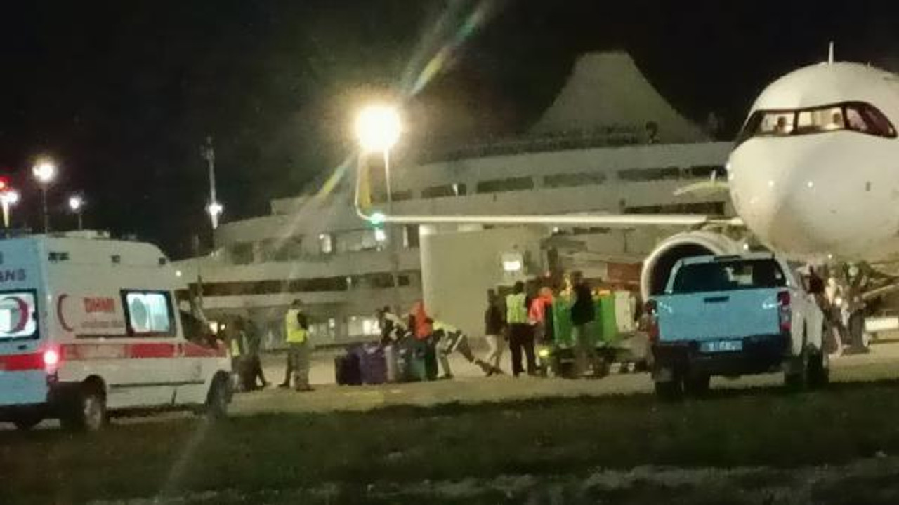 İstanbul- Riyad seferini yapan yolcu uçağı Antalya'ya acil iniş yaptı / Ek fotoğraflar