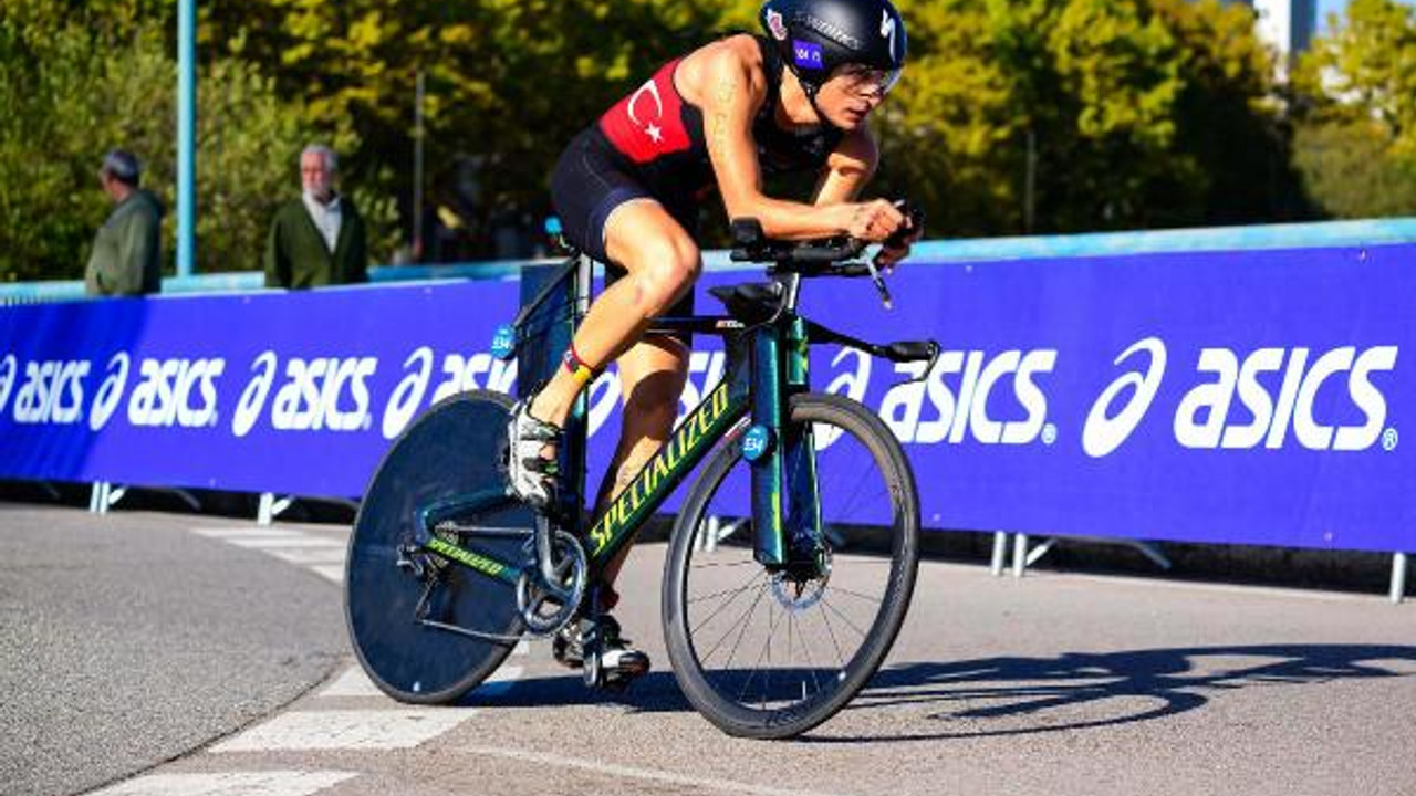 Şampiyon milli triatloncu Uğurcan'ın hedefi en az 3 madalya