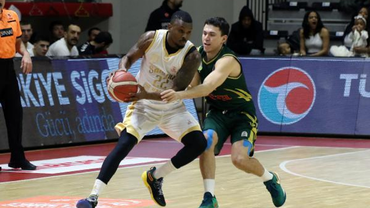 Samsunspor - Manisa Büyükşehir Belediyespor: 71-77