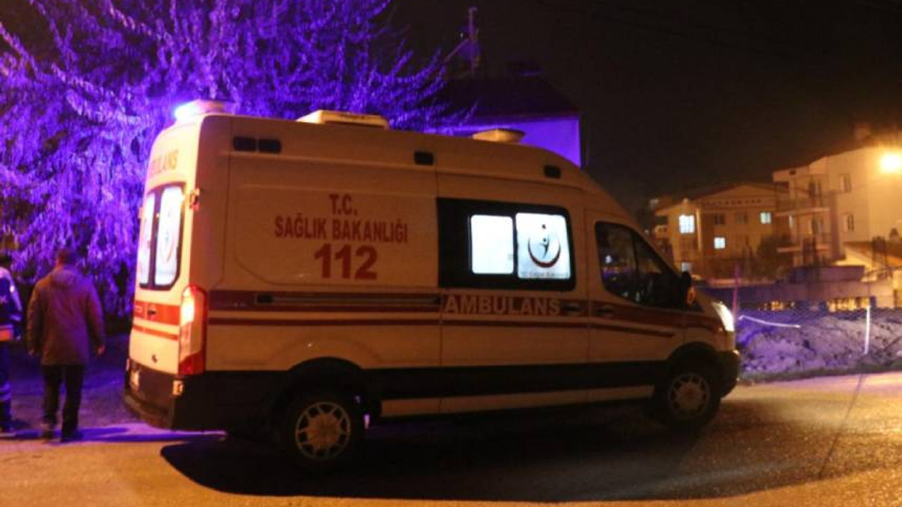 Ankara’da servis aracı devrildi, 1 asker yaralandı