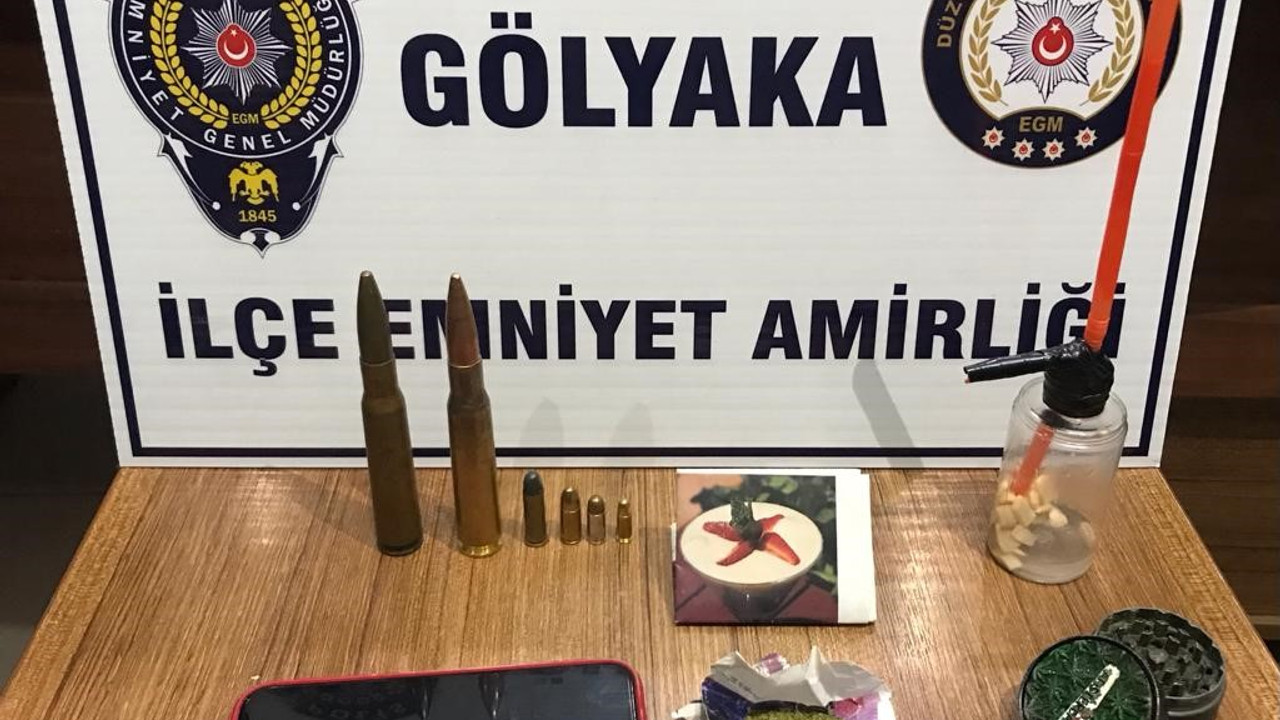 Üstünde uyuşturucu, evinde uçaksavar mermiler çıktı