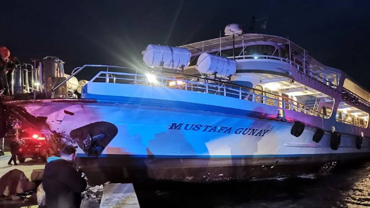 Kaptan sefer sırasında rahatsızlandı; İzmir'de vapur karaya çarptı