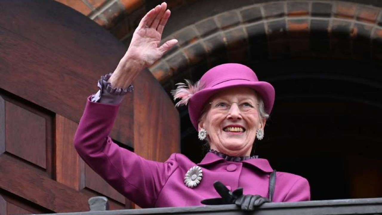 Tahttan çekilen Danimarka Kraliçesi ünvanını kullanmaya devam edecek