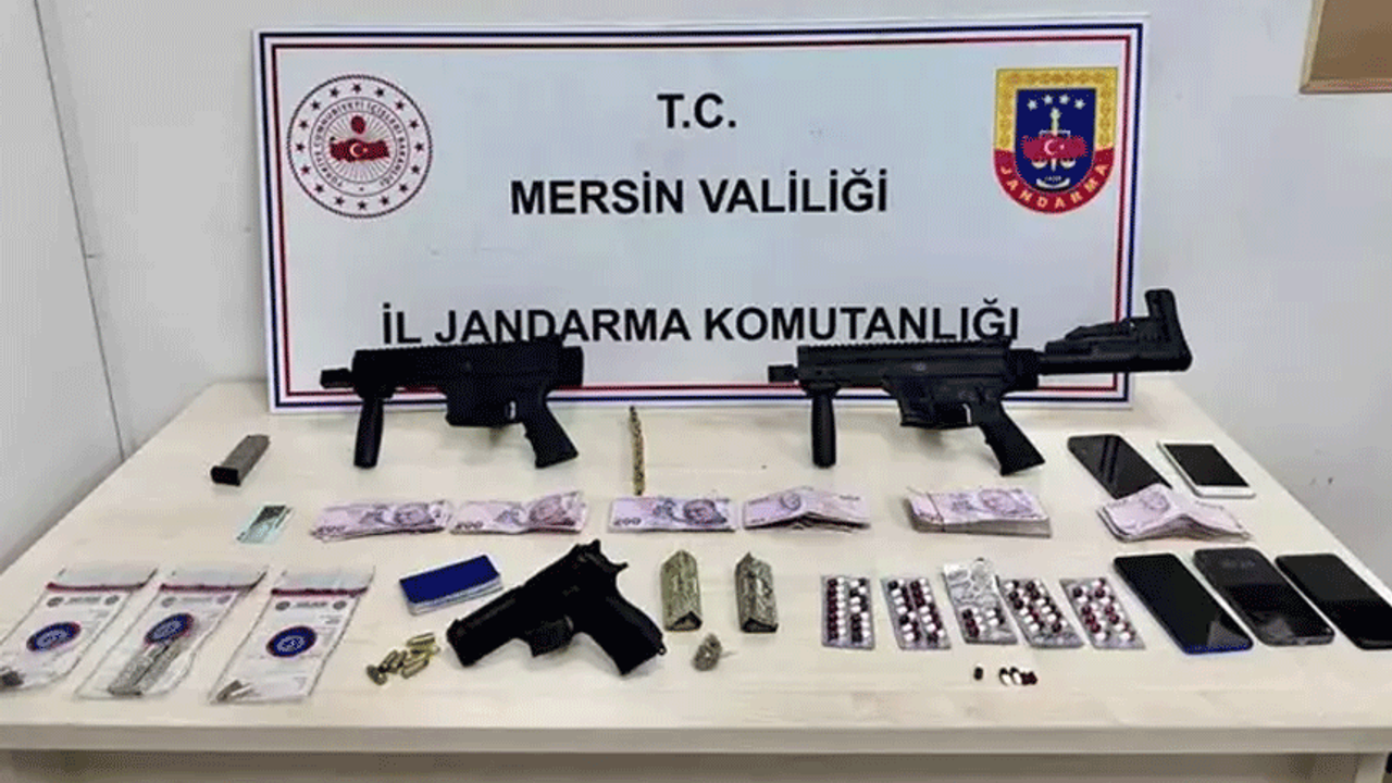Jandarmadan silah kaçakçılarına baskın