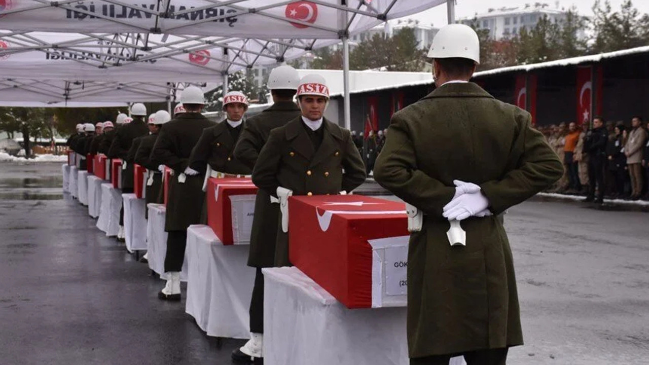 Şehit olan askerler için Şırnak'ta tören düzenlendi: Memleketlerine uğurlandılar