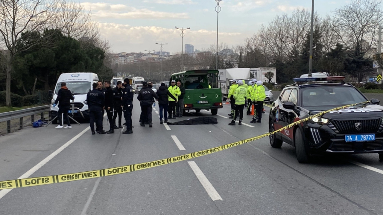 Üstgeçitten yola atladı üstünden servis geçti: O anlar anbean kaydedildi