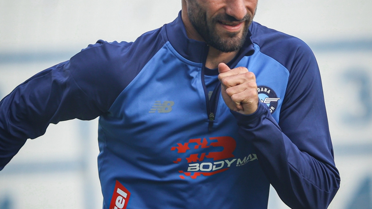 Adana Demirspor'da yeni transferler ilk antrenmanlarına çıktı