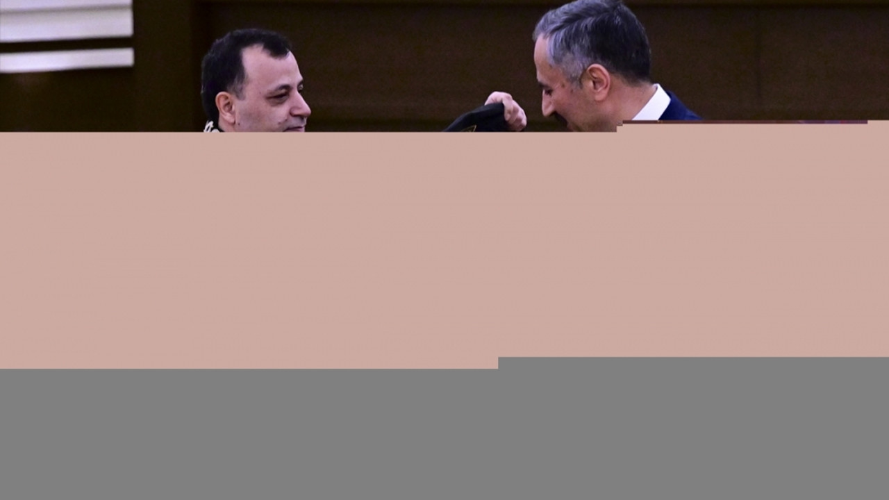 Anayasa Mahkemesi üyeliğine seçilen Yılmaz Akçil için yemin töreni düzenlendi