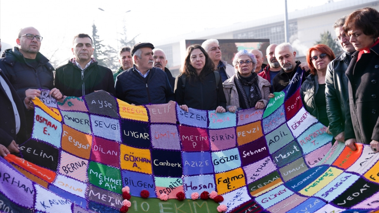 Ankara gar saldırısında hayatını kaybedenler anıldı
