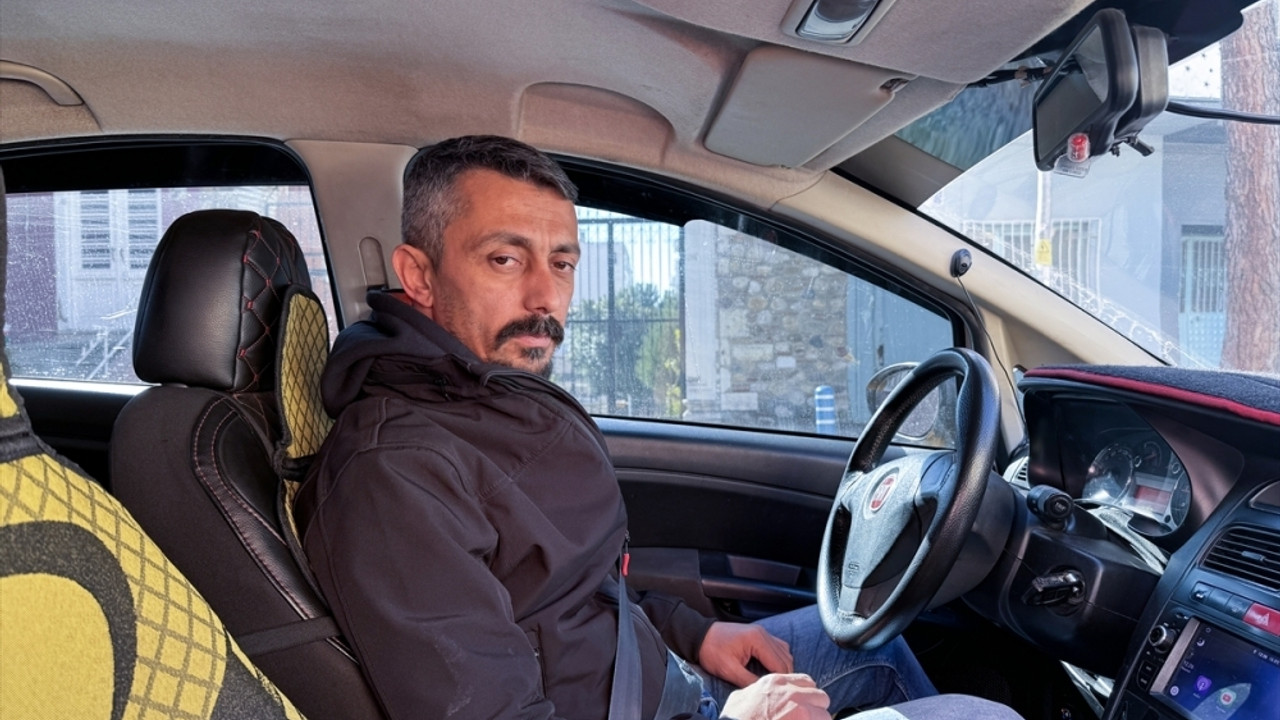 Aydın'da taksici ile müşterisi arasında yaşanan tartışma kamerada