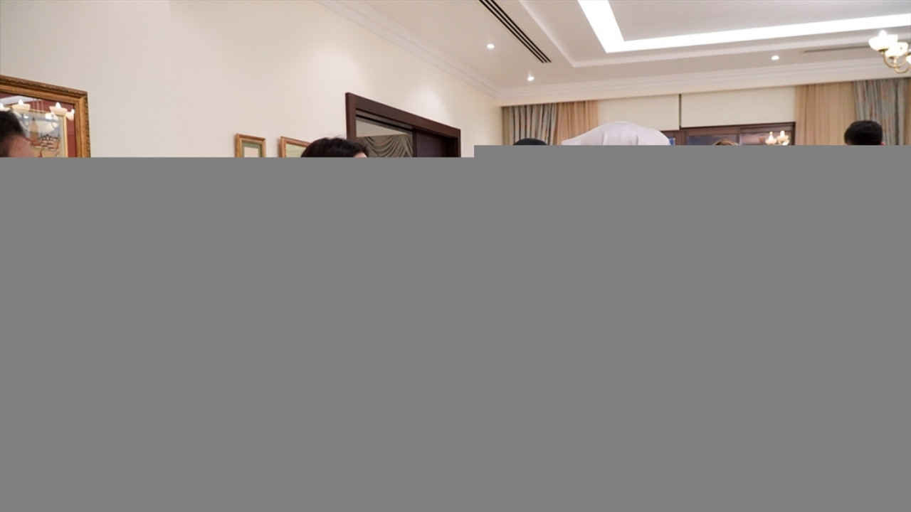 Bakan Göktaş'tan Filistinli gazeteciye taziye ziyareti