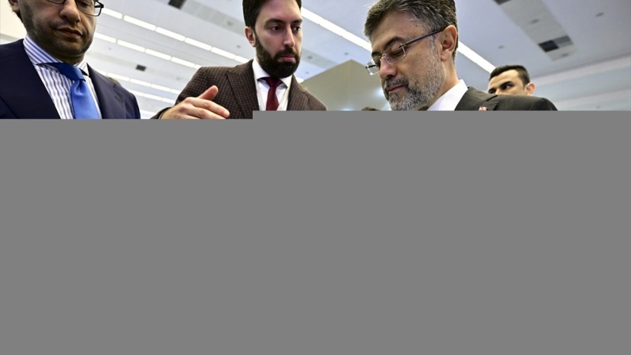 Bakan Yumaklı, Verimlilik ve Teknoloji Fuarı'nı ziyaret etti: