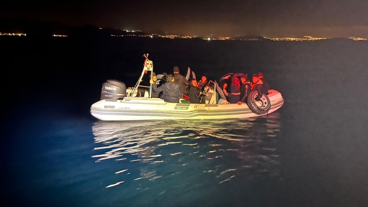 Bodrum açıklarında 17 düzensiz göçmen yakalandı