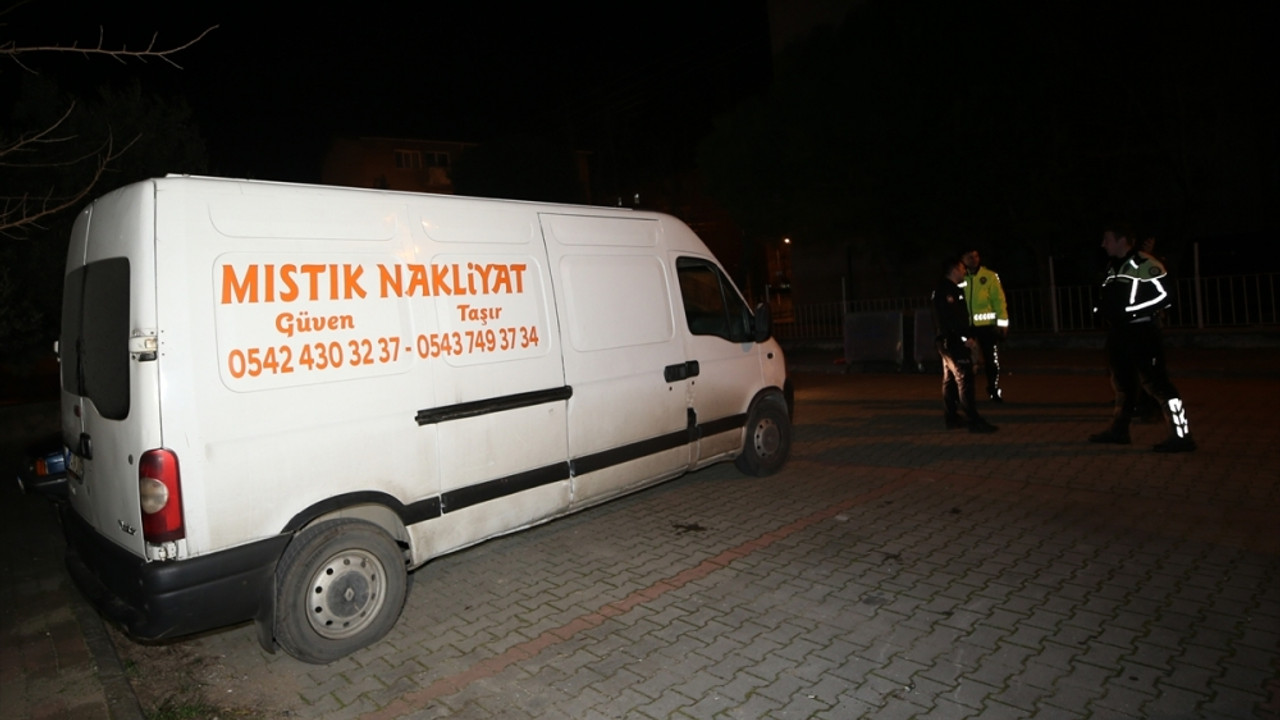 Çanakkale'de 15 düzensiz göçmen yakalandı
