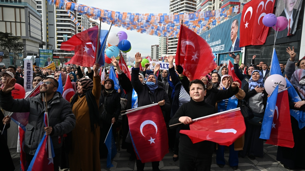 Cumhur İttifakı'nın ABB başkan adayı Altınok, Altındağ'da açılışa katıldı: