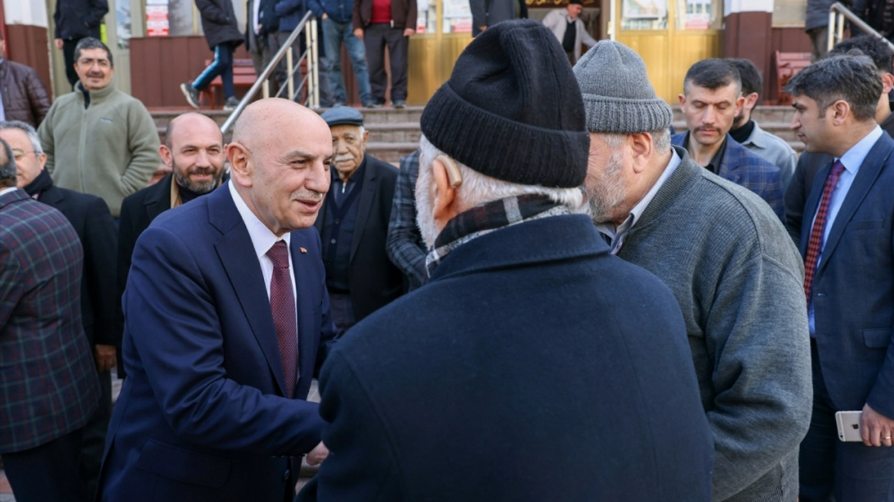 Cumhur İttifakı'nın ABB Başkan adayı Altınok, Kahramankazan'da açılışa katıldı: