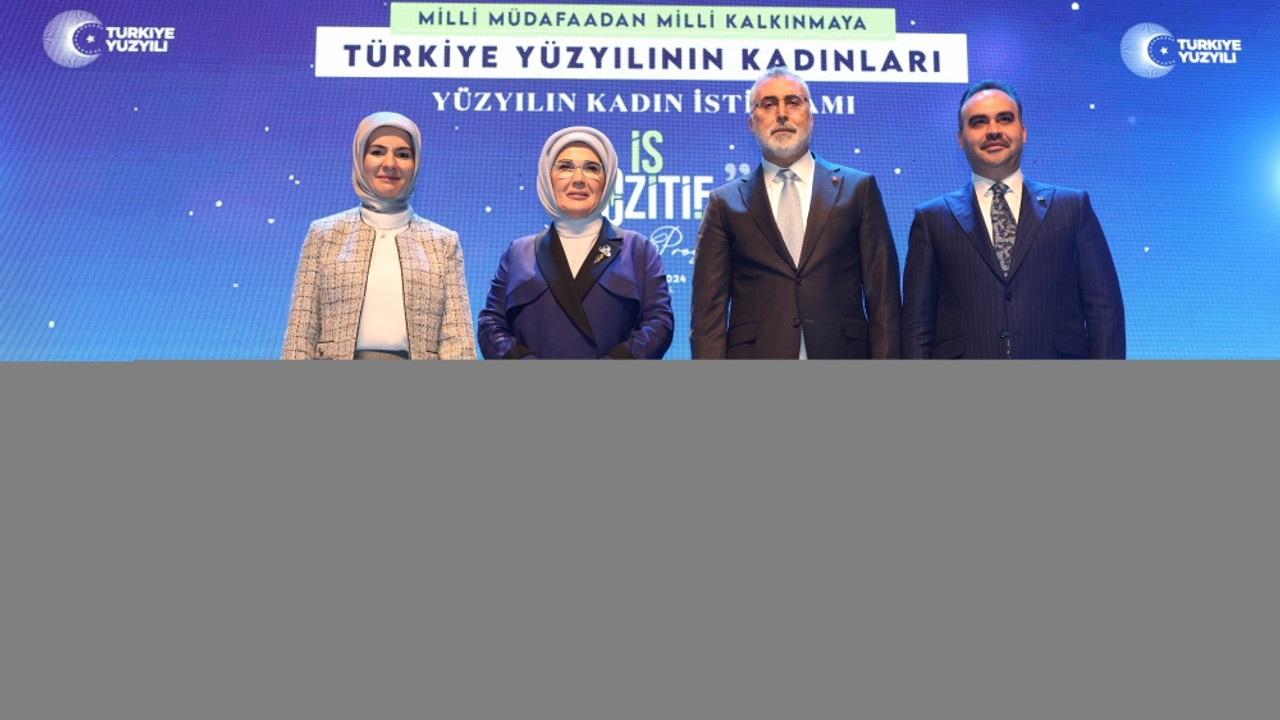 Emine Erdoğan, "Yüzyılın Kadın İstihdamı 'İş-Pozitif' Tanıtım Programı"nda konuştu: