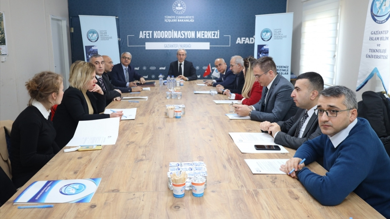 GİBTÜ Senatosu depremlerden etkilenen Nurdağı'nda toplandı