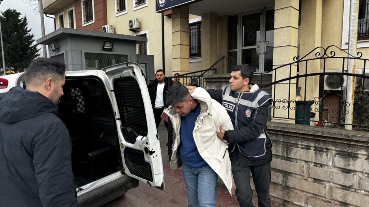 GÜNCELLEME - Sakarya'da tartıştığı kadını silahla öldüren zanlı tutuklandı