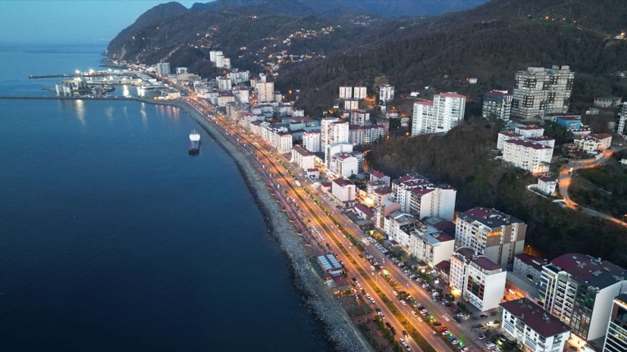 Hopa'da AK Parti ve CHP'nin belediye başkan adayları benzer isim ve soyadını taşıyor