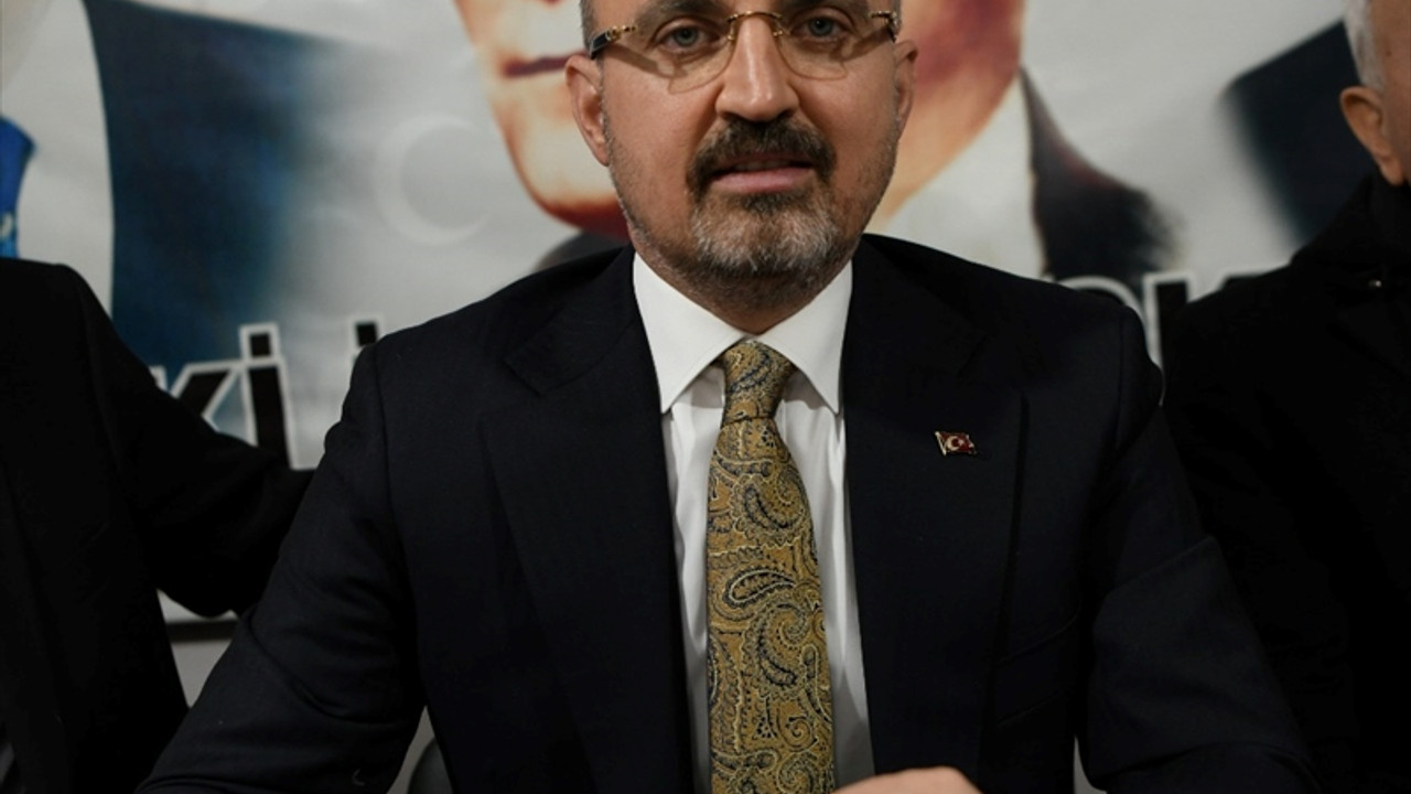 İçişleri Bakan Yardımcısı Turan, Çanakkale'de MHP İlçe Başkanlığı ziyaretinde konuştu: