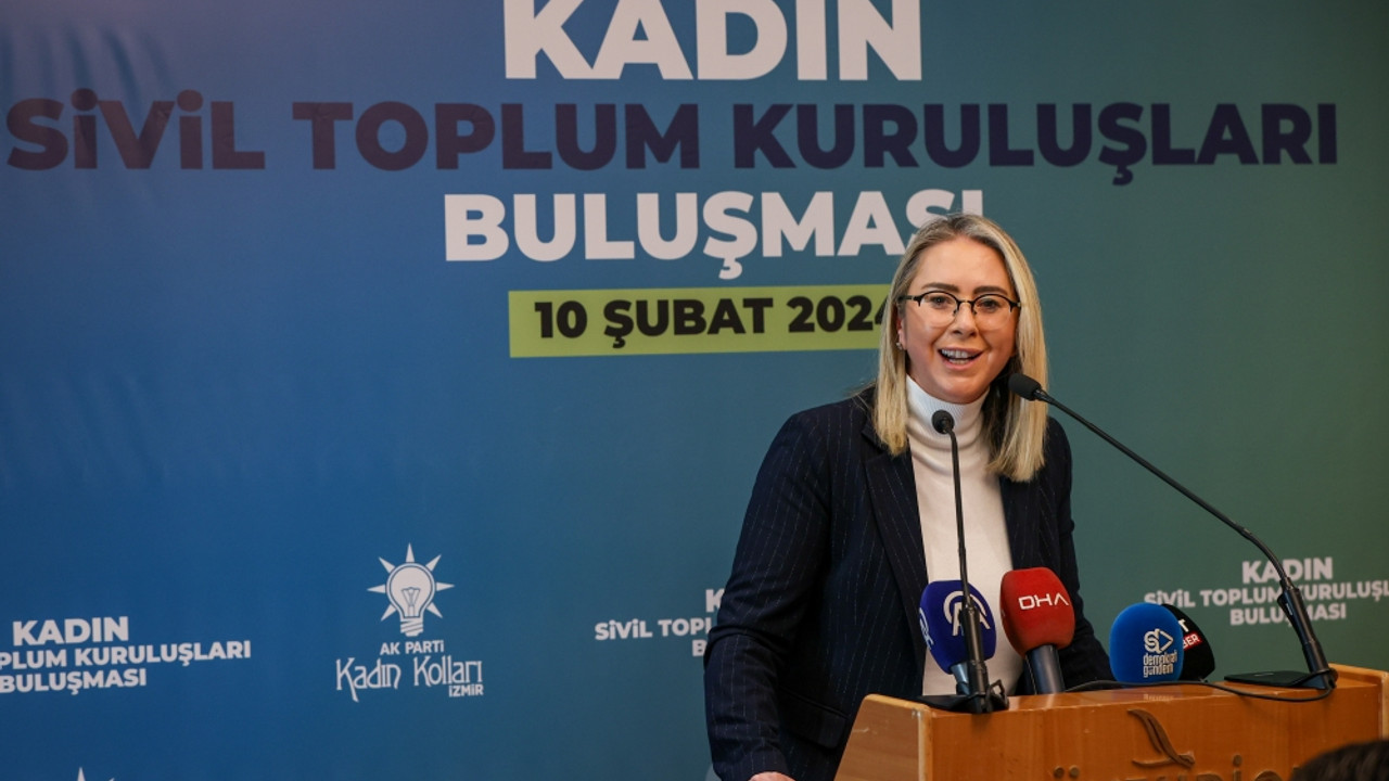 İzmir Büyükşehir Belediye Başkan adayı Dağ, kadın STK temsilcileriyle bir araya geldi