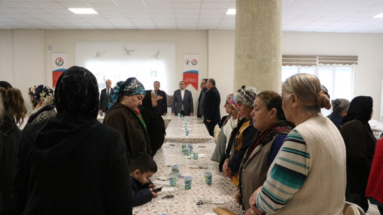 Kahramanmaraş'ta depremde hayatını kaybedenler anıldı