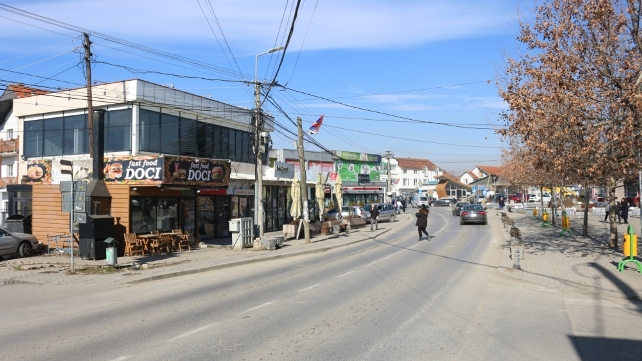 Kosova'da nakit işlemlerde Sırp dinarının kullanımını yasaklayan yönetmelik yürürlüğe girdi