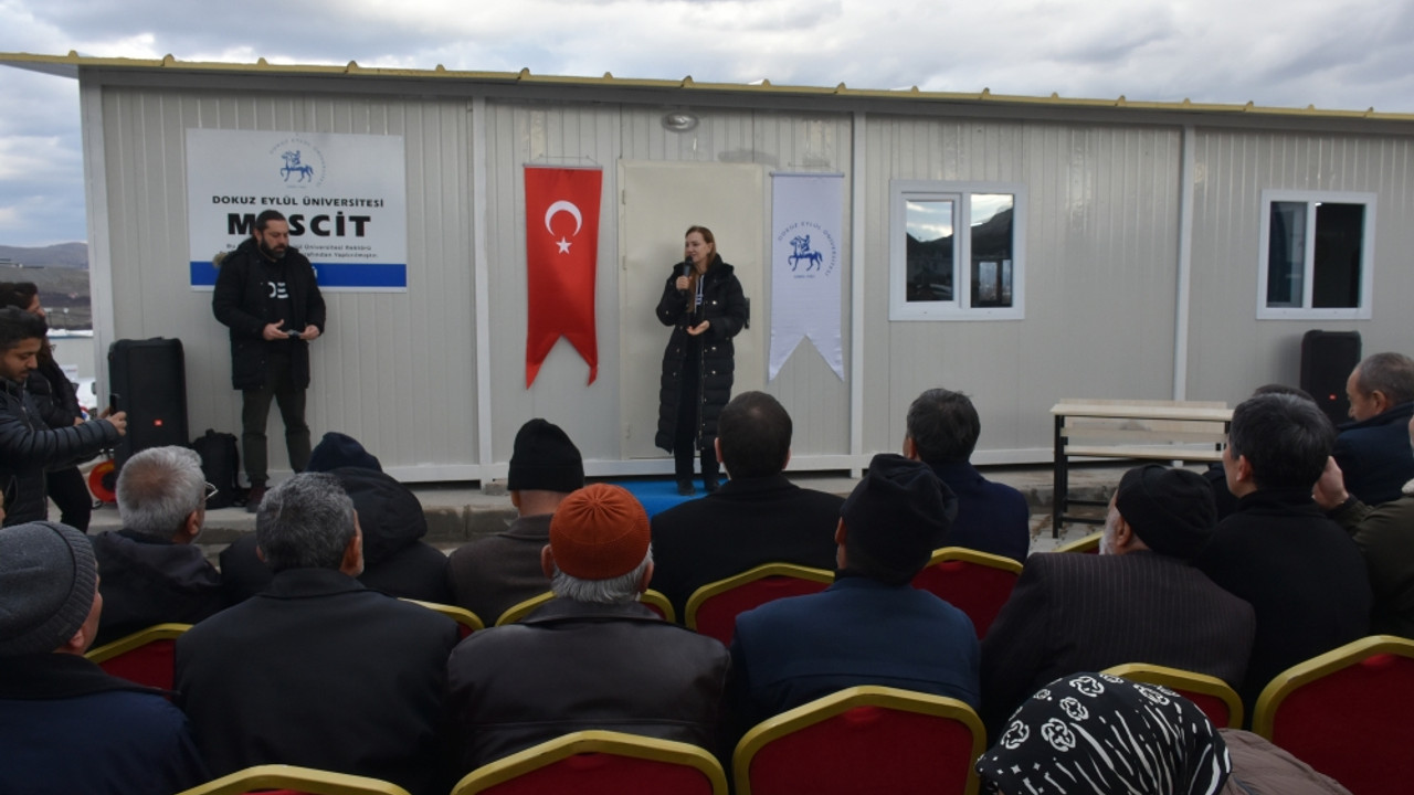 Malatya Malet Konteyner Kenti'ne Dokuz Eylül Üniversitesince yaptırılan mescit açıldı