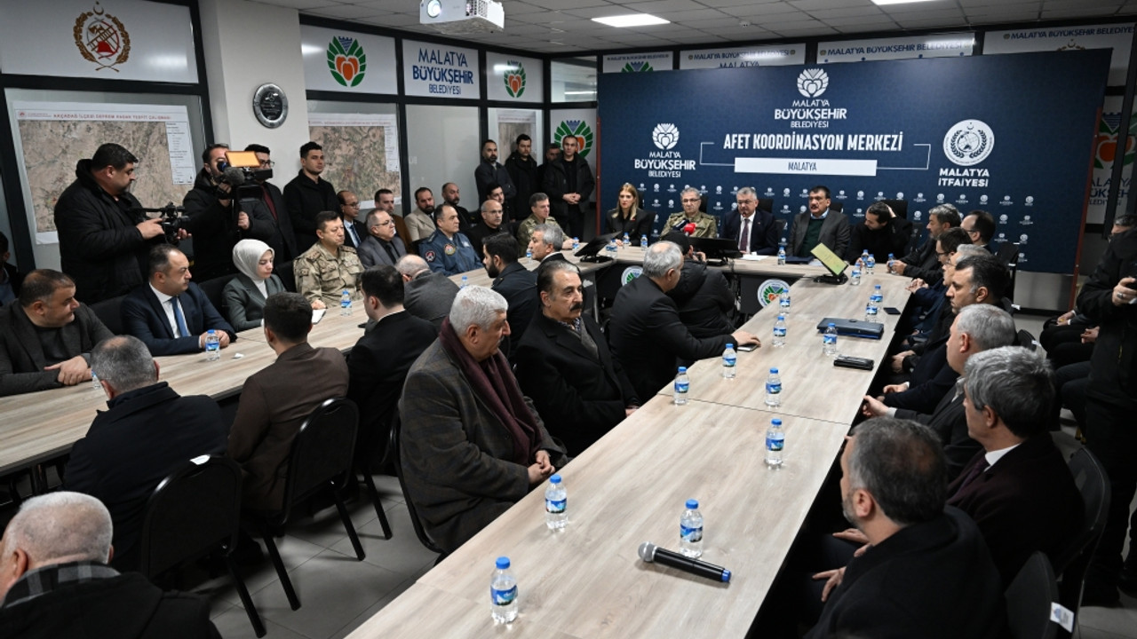 Malatya'da depremin yıl dönümünde anma programı