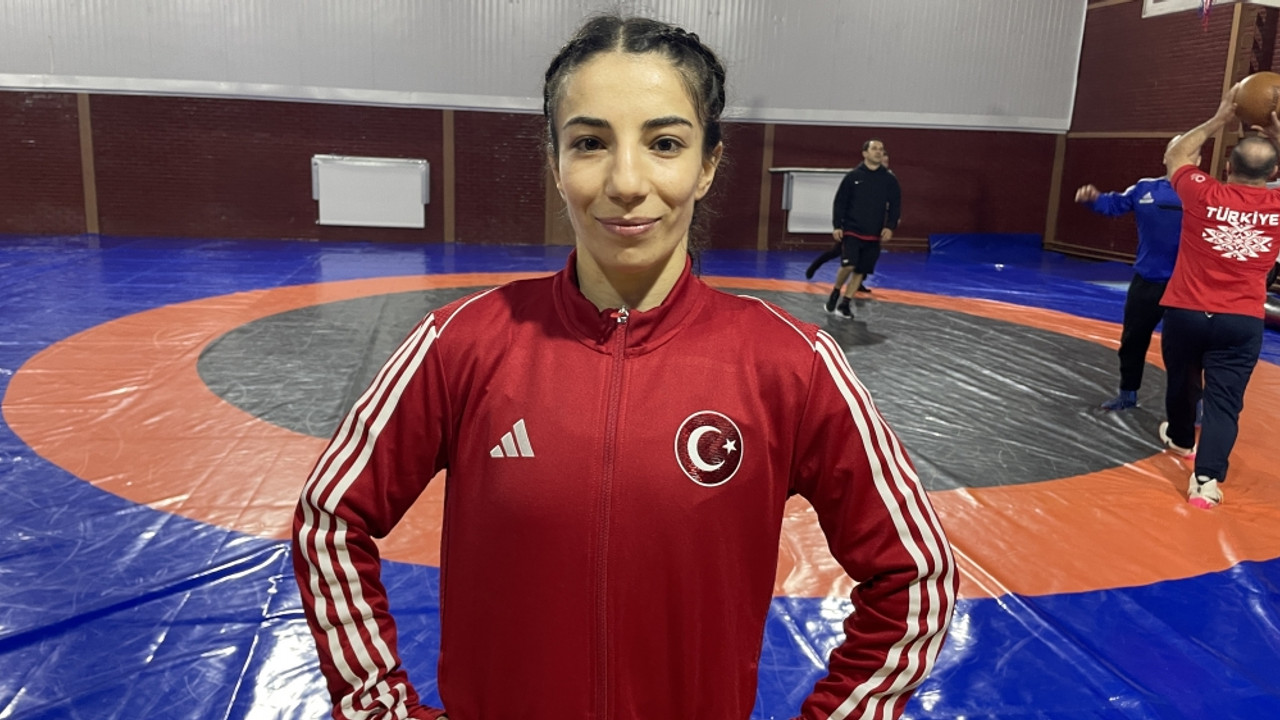 Milli kadın güreşçilerin hedefi önce Avrupa sonra olimpiyat şampiyonluğu