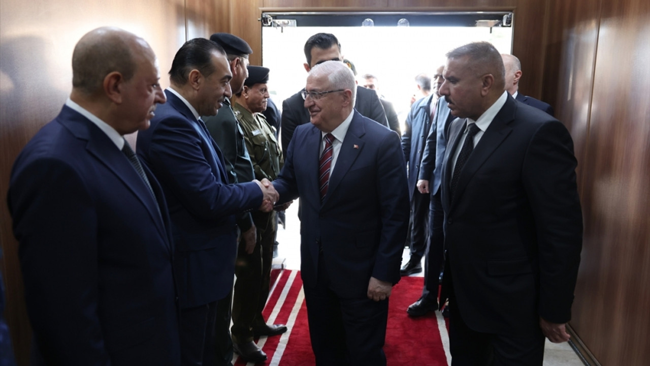 Milli Savunma Bakanı Güler, Irak İçişleri Bakanı Şammari ile görüştü
