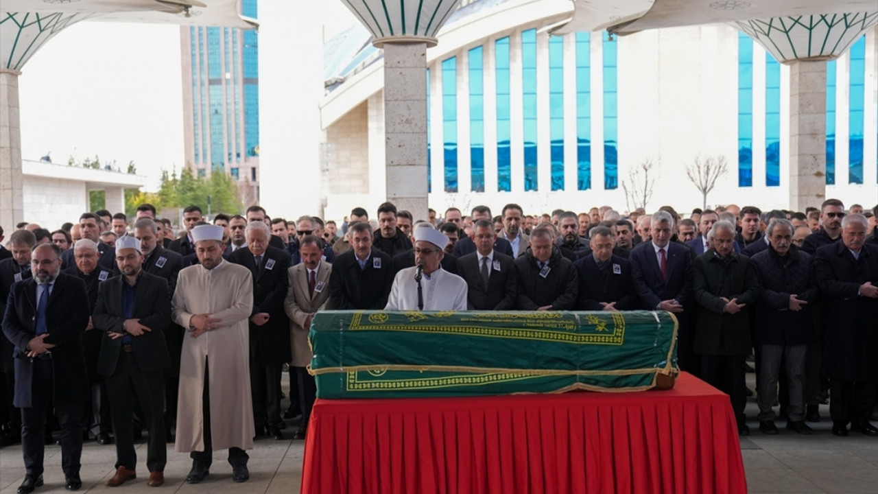 Milli Savunma Bakanı Güler'in babası Fikret Güler, son yolculuğuna uğurlandı