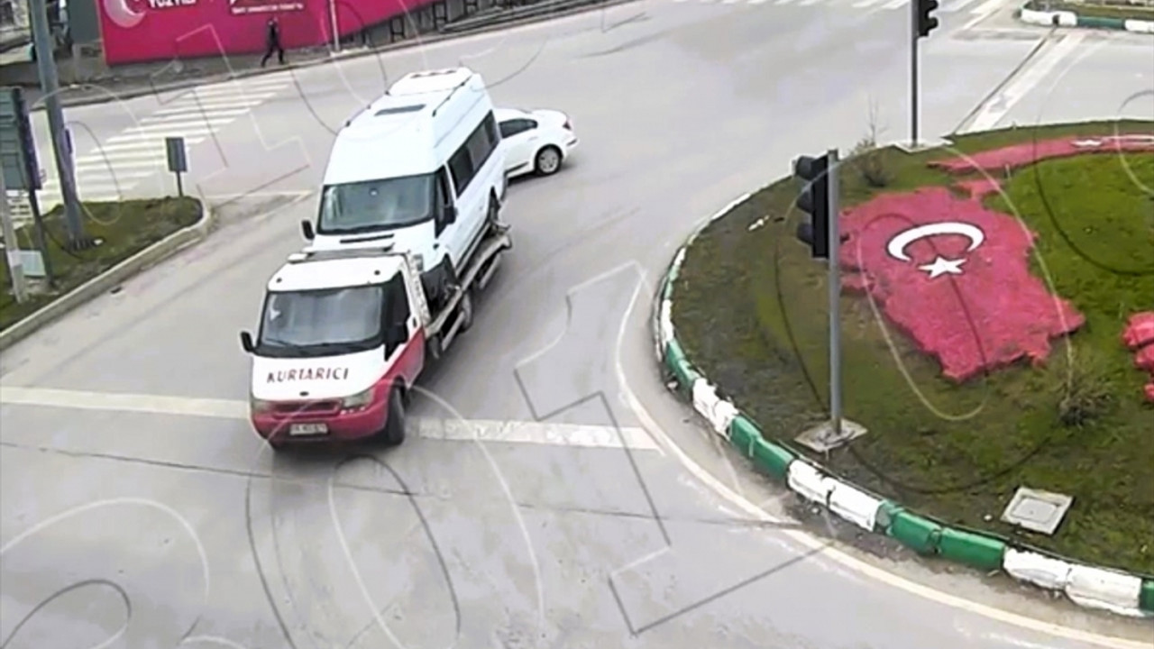 Osmaniye'de çaldığı minibüsü çekiciyle tamirciye götüren zanlı yakalandı