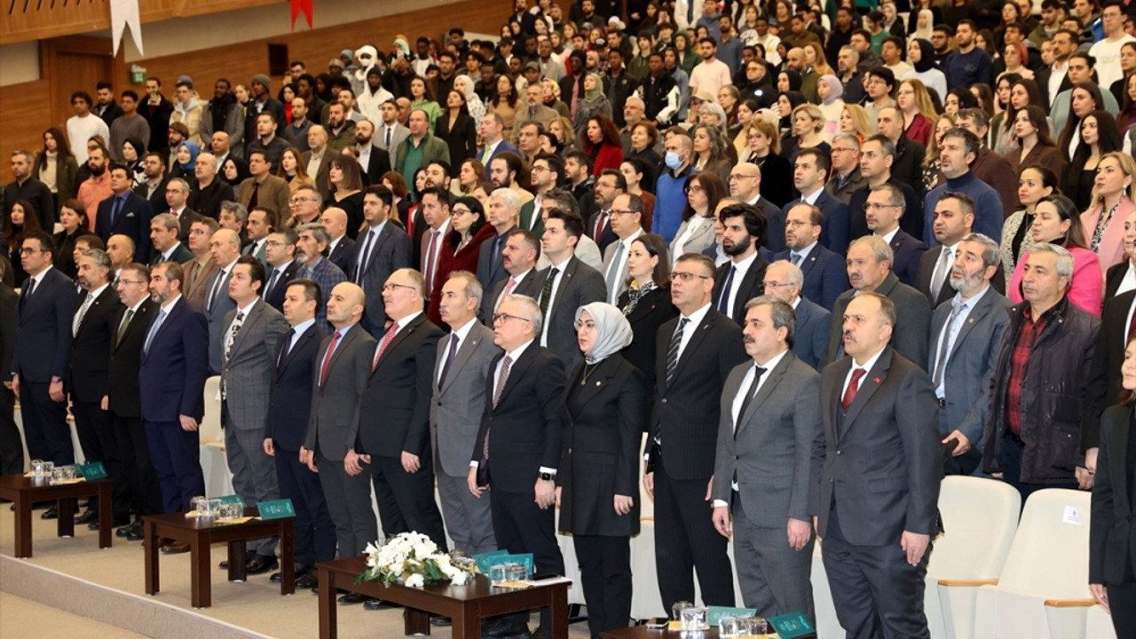 Sivas Cumhuriyet Üniversitesinin kuruluşunun 50. yılı kutlandı