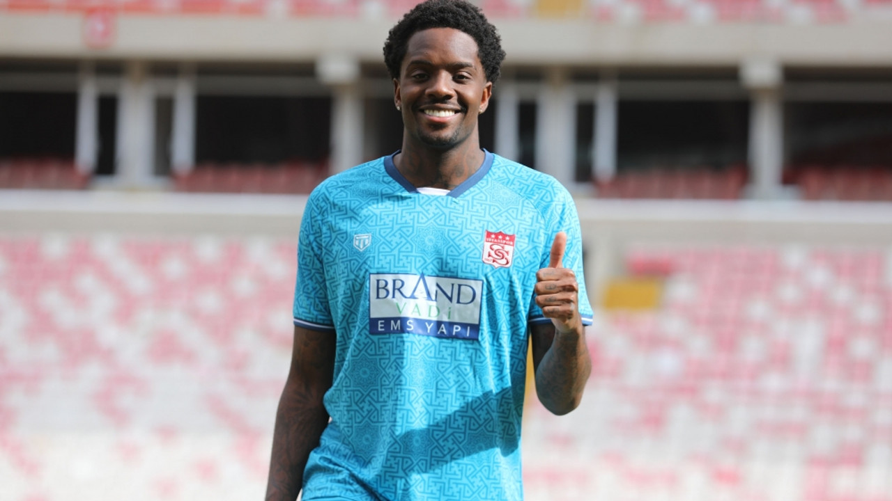 Sivasspor, Queensy Menig'i transfer etti