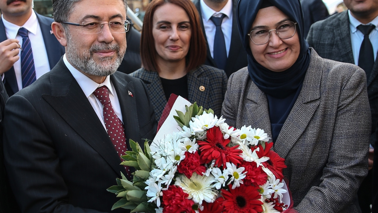 Tarım ve Orman Bakanı İbrahim Yumaklı, AK Parti Mersin İl Başkanlığı'nda konuştu: