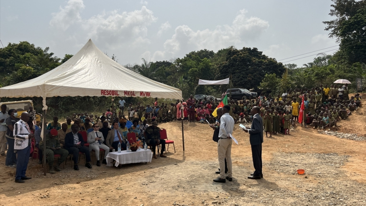 TİKA, Kamerun'da yılda 15 binden fazla kişiye hizmet verecek sağlık merkezini yeniledi