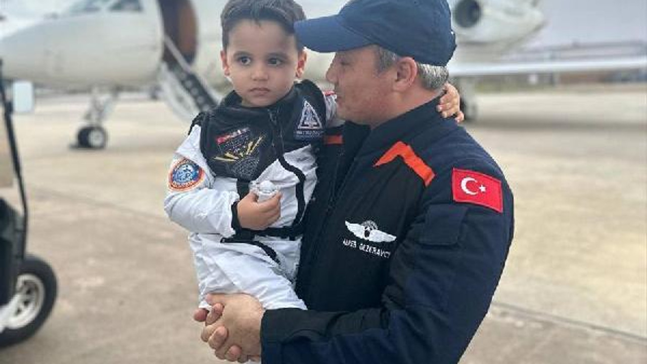 Alper Gezeravcı, ailesi tarafından karşılandı (2)