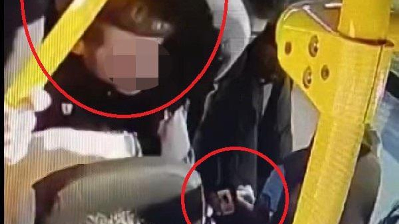 Belediye otobüsünde kadının çantasındaki bin doları çaldı