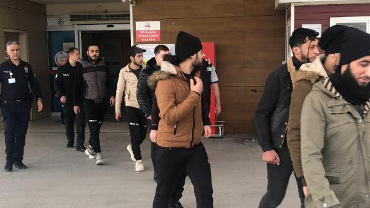 Bursa'da 12 kaçak göçmen yakalandı
