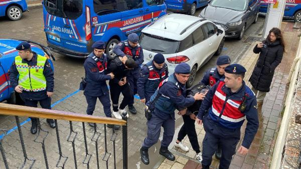 Çanakkale'de 2 motosikletlinin öldüğü silahlı saldırıda, 5 şüpheli adliyede