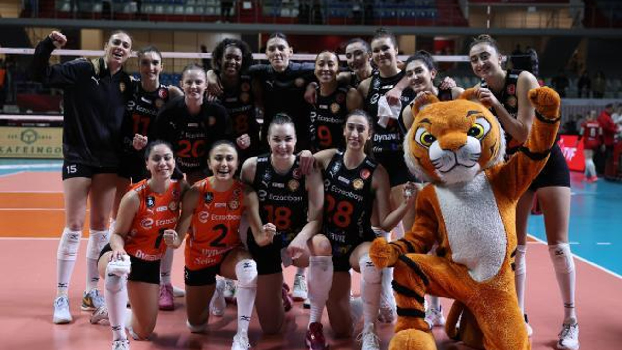 Eczacıbaşı Dynavit, CEV Şampiyonlar Ligi'nde çeyrek finale yükseldi