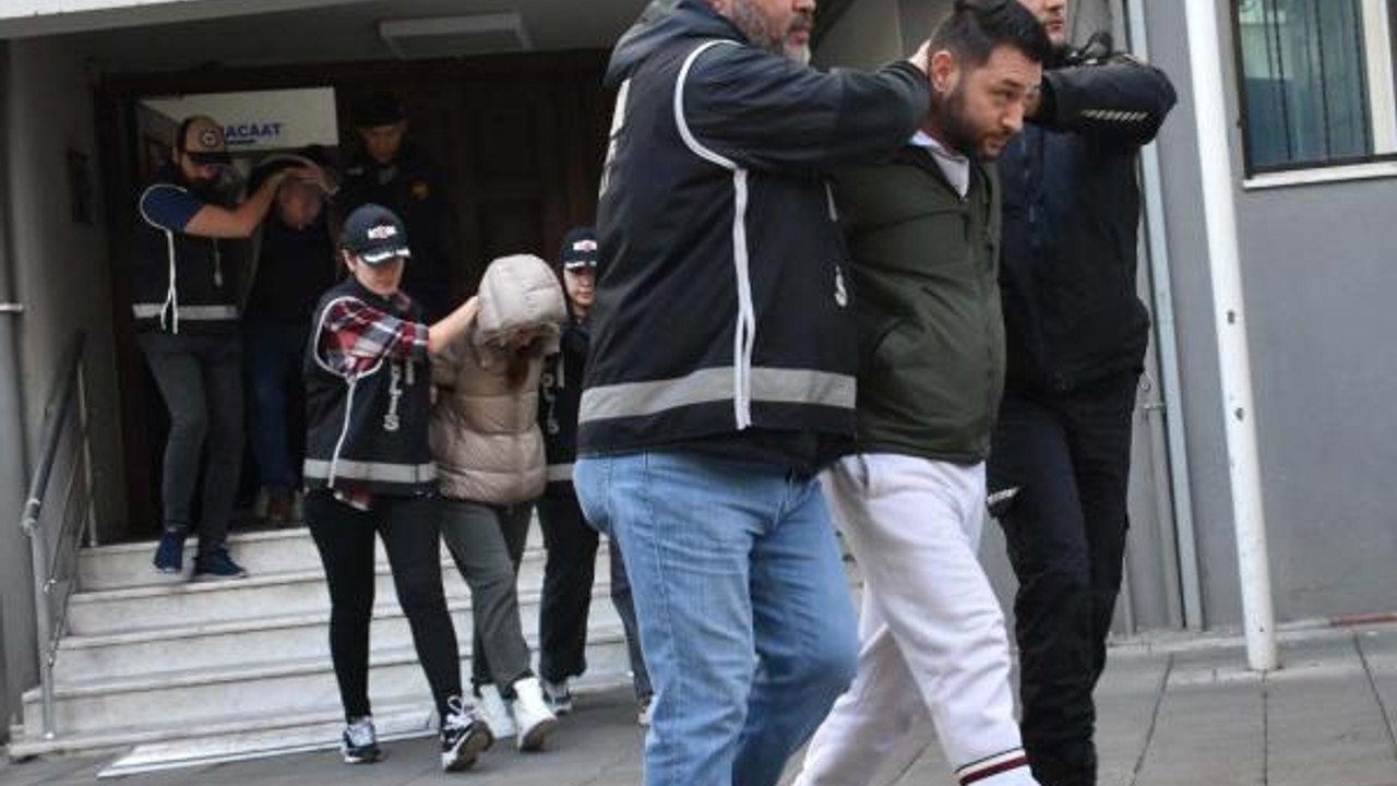 İzmir'de yüksek kar vaadiyle vurgun iddiasında holding patronu: Hiçbir zaman kaybetmem